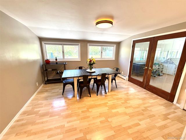 18 Washington Place, Pearl River, NY 10965