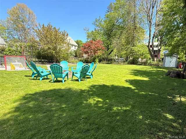 18 Washington Place, Pearl River, NY 10965