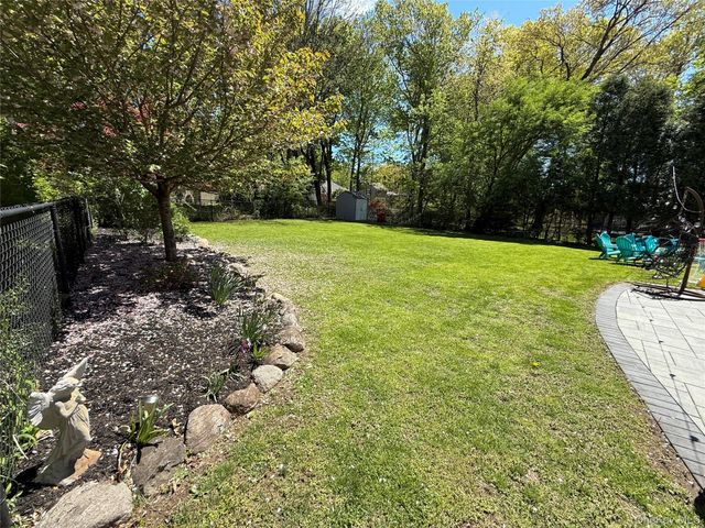 18 Washington Place, Pearl River, NY 10965