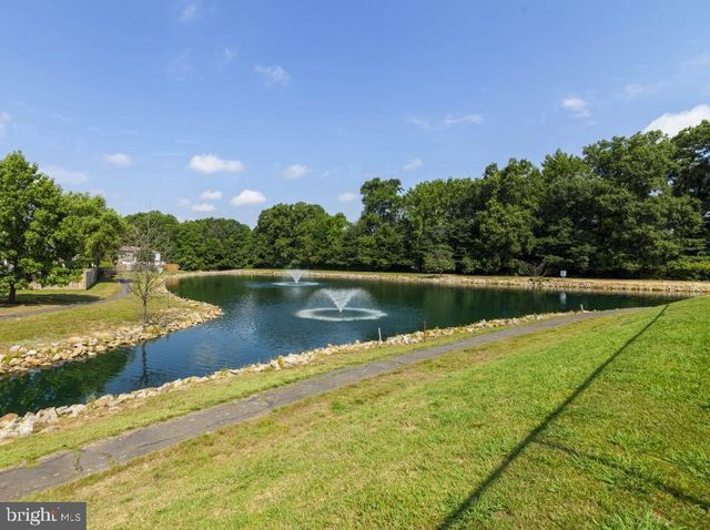 8380-B BROCKHAM DR, Alexandria, VA 22309