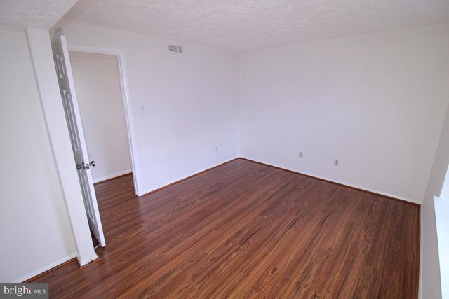 8380-B BROCKHAM DR, Alexandria, VA 22309