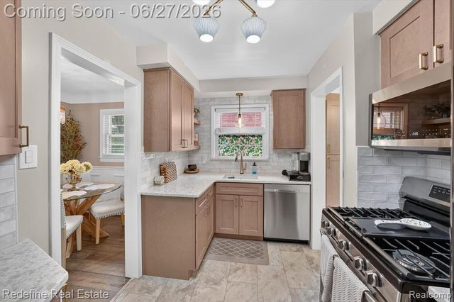 13547 Brest Street, Southgate, MI 48195
