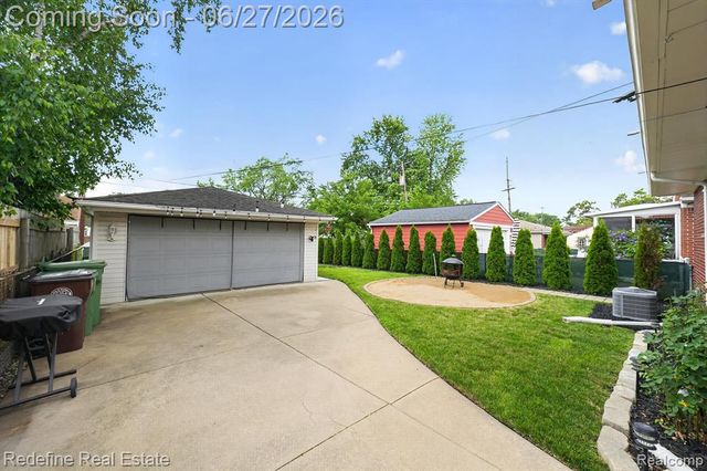 13547 Brest Street, Southgate, MI 48195