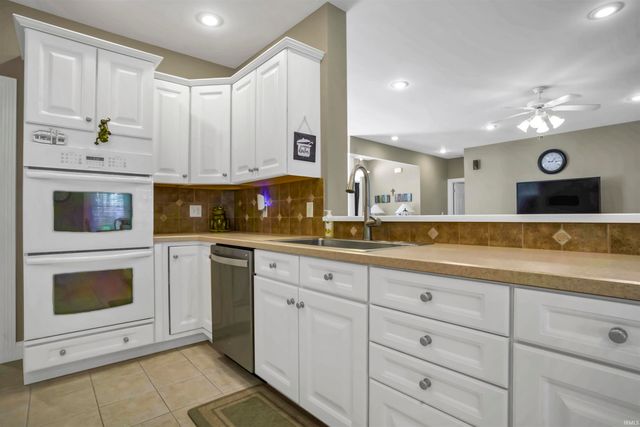 329 Persimmon Circle, Boonville, IN 47601