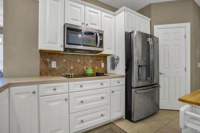 329 Persimmon Circle, Boonville, IN 47601