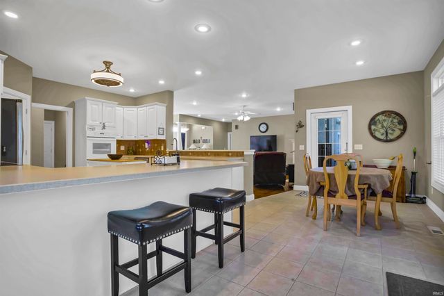 329 Persimmon Circle, Boonville, IN 47601