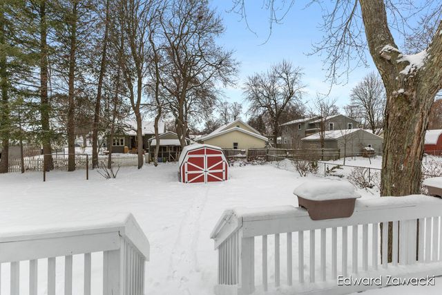 330 Norwood Street, Rockford, MI 49341