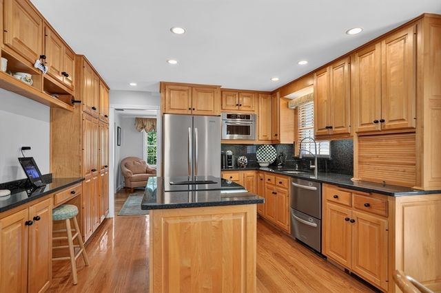 15 Carter Drive, Framingham, MA 01701