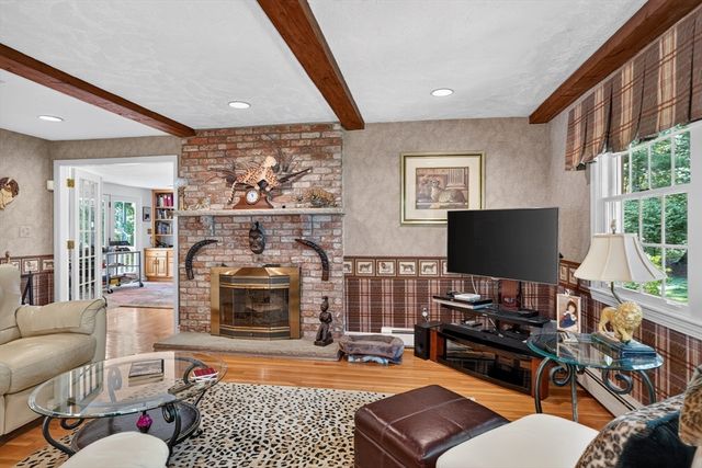 15 Carter Drive, Framingham, MA 01701