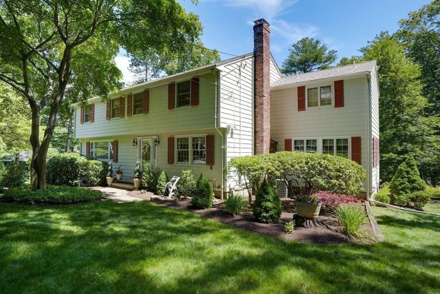 15 Carter Drive, Framingham, MA 01701
