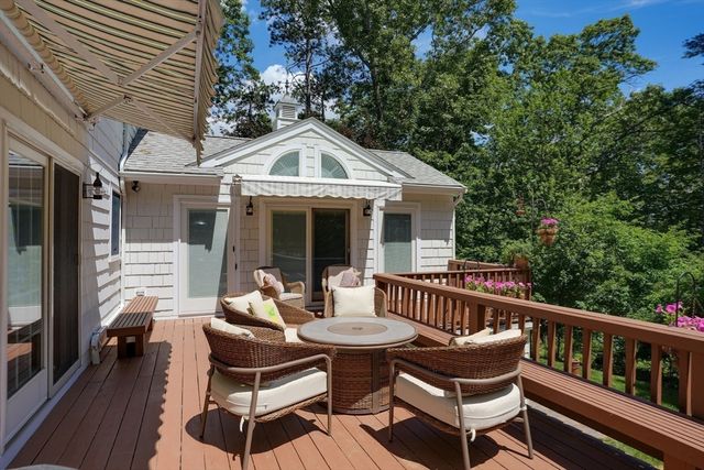 15 Carter Drive, Framingham, MA 01701