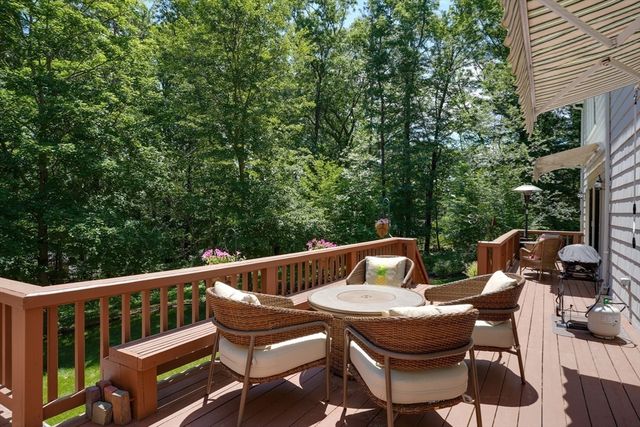 15 Carter Drive, Framingham, MA 01701