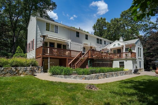 15 Carter Drive, Framingham, MA 01701
