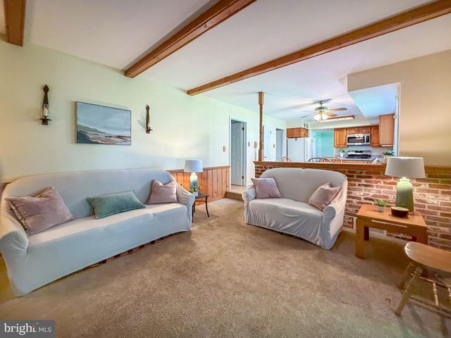 129 SOUTH DR, Newtown, PA 18940
