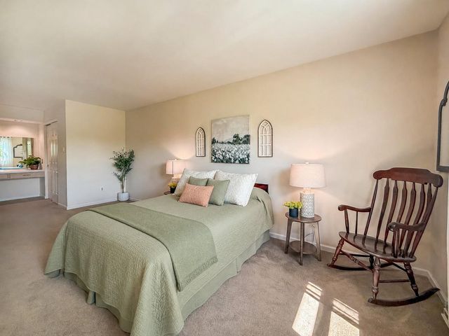 129 SOUTH DR, Newtown, PA 18940
