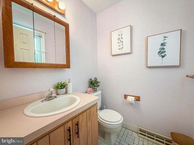 129 SOUTH DR, Newtown, PA 18940