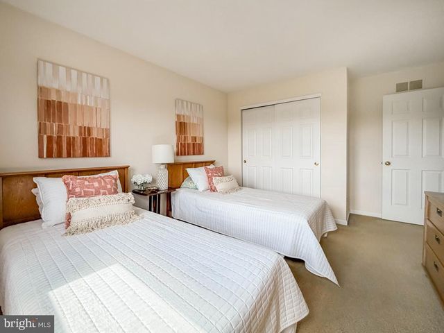 129 SOUTH DR, Newtown, PA 18940