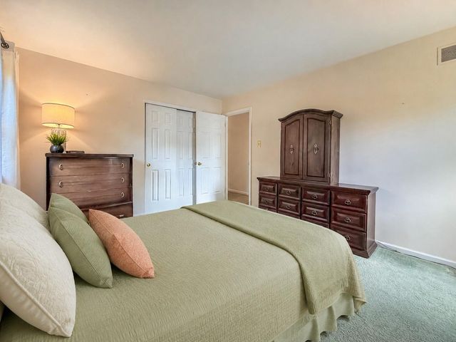 129 SOUTH DR, Newtown, PA 18940