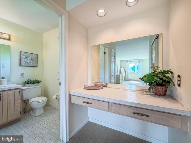 129 SOUTH DR, Newtown, PA 18940