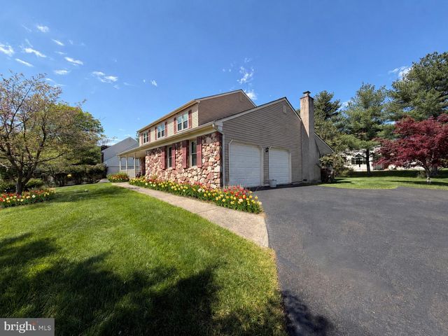129 SOUTH DR, Newtown, PA 18940