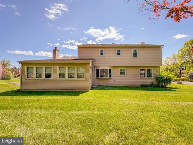 129 SOUTH DR, Newtown, PA 18940