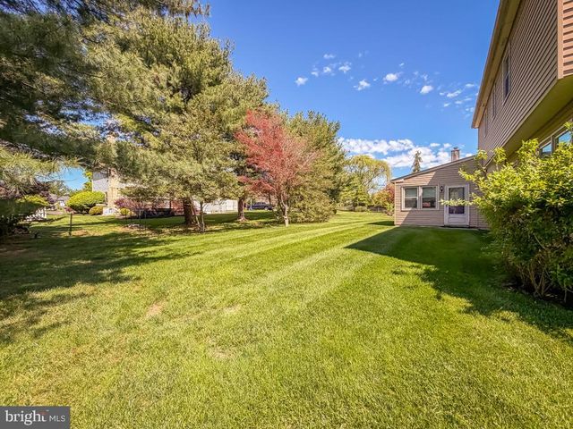 129 SOUTH DR, Newtown, PA 18940