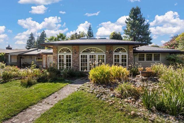 2730 Idlewood Ln, Sacramento, CA 95821