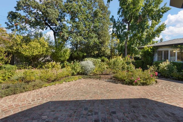 2730 Idlewood Ln, Sacramento, CA 95821