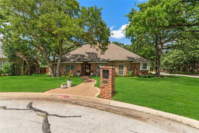 2319 Ox Bow Court, Arlington, TX 76006