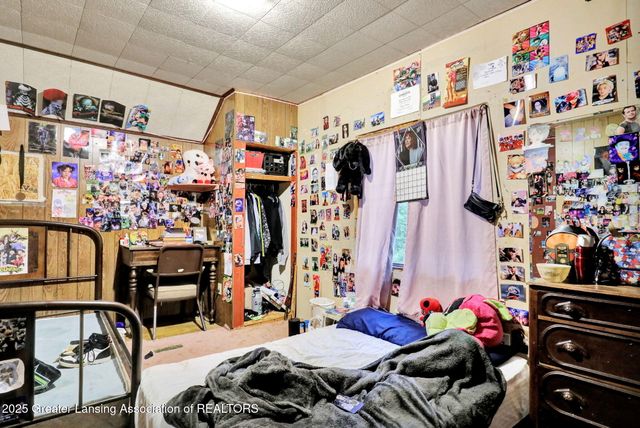 1272 W Lawrence Highway, Charlotte, MI 48813