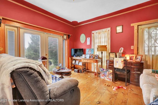 1272 W Lawrence Highway, Charlotte, MI 48813