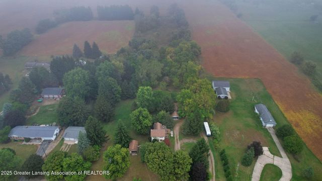 1272 W Lawrence Highway, Charlotte, MI 48813