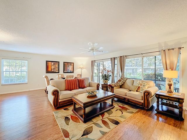 18410 SE Wood Haven Lane F, Jupiter, FL 33469