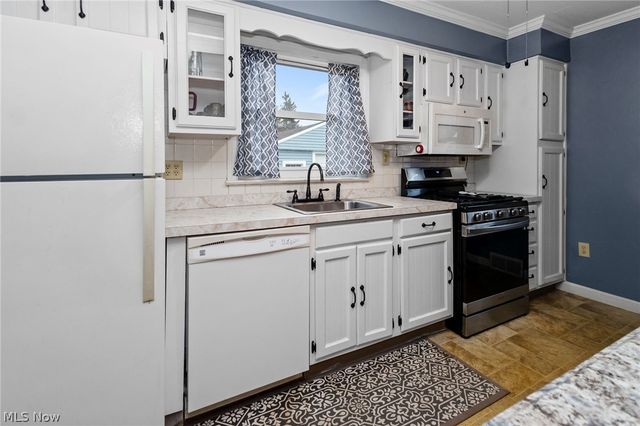 4 Lyndale Drive, Painesville Twp, OH 44077