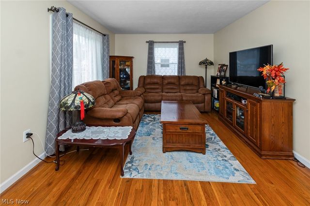 4 Lyndale Drive, Painesville Twp, OH 44077