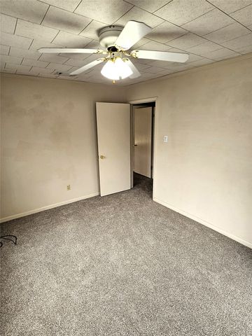 105 N 3rd Street, Coolidge, TX 76635