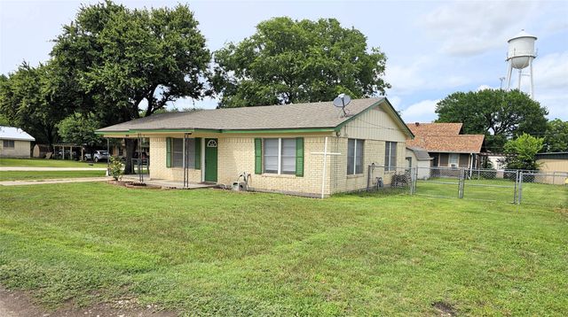 105 N 3rd Street, Coolidge, TX 76635