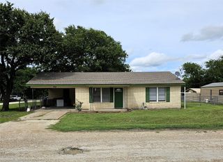 105 N 3rd Street, Coolidge, TX 76635
