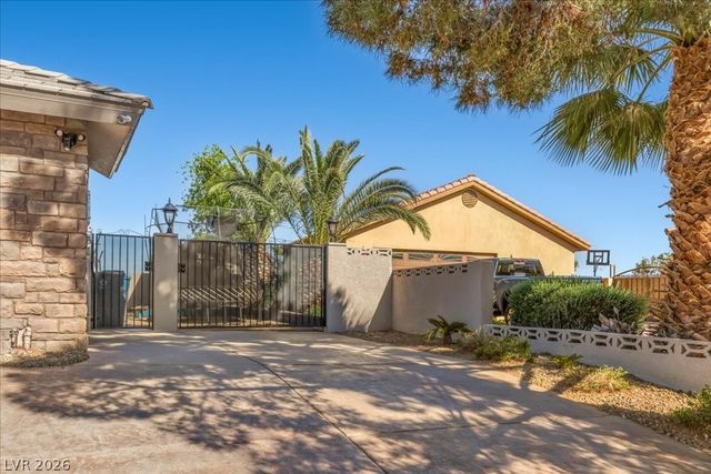 6120 Feldman Street, Las Vegas, NV 89118