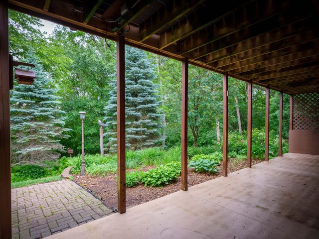 1404 Woodland Drive SW, Rochester, MN 55902