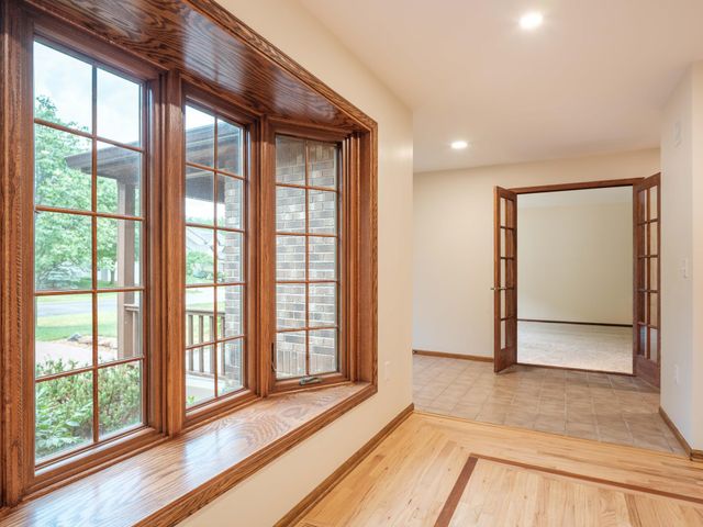 1404 Woodland Drive SW, Rochester, MN 55902