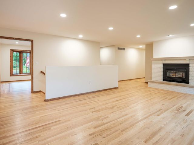 1404 Woodland Drive SW, Rochester, MN 55902