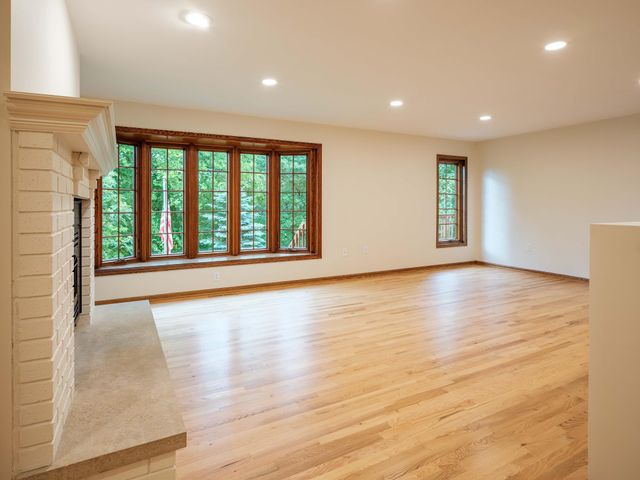 1404 Woodland Drive SW, Rochester, MN 55902