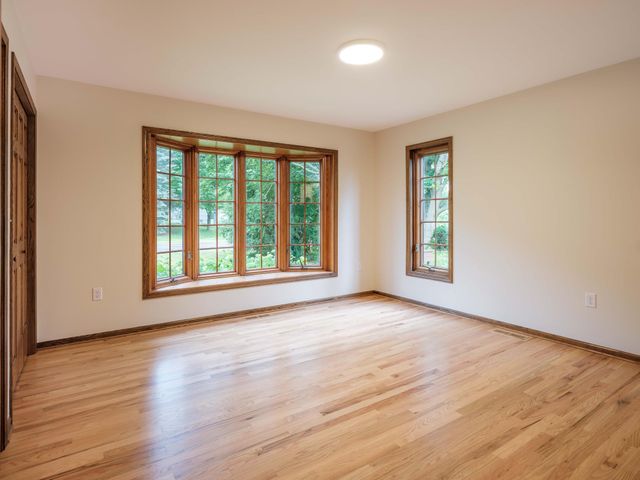 1404 Woodland Drive SW, Rochester, MN 55902