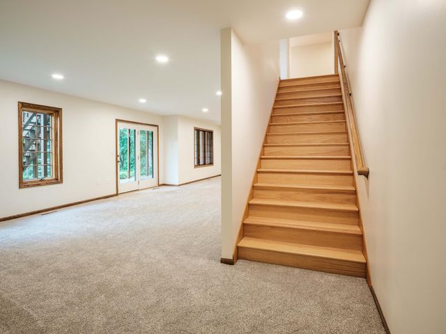1404 Woodland Drive SW, Rochester, MN 55902