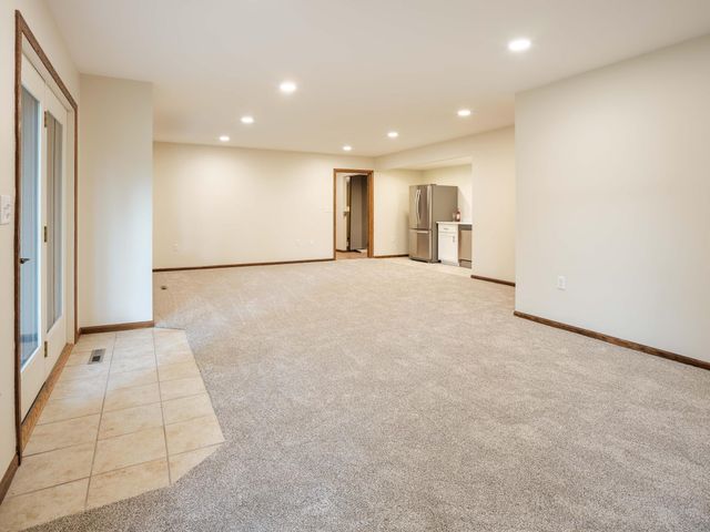1404 Woodland Drive SW, Rochester, MN 55902