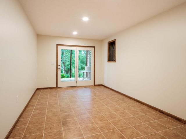 1404 Woodland Drive SW, Rochester, MN 55902