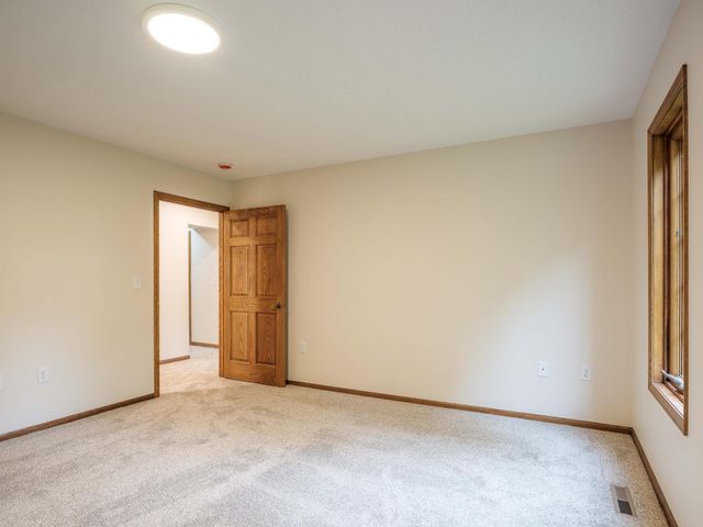 1404 Woodland Drive SW, Rochester, MN 55902