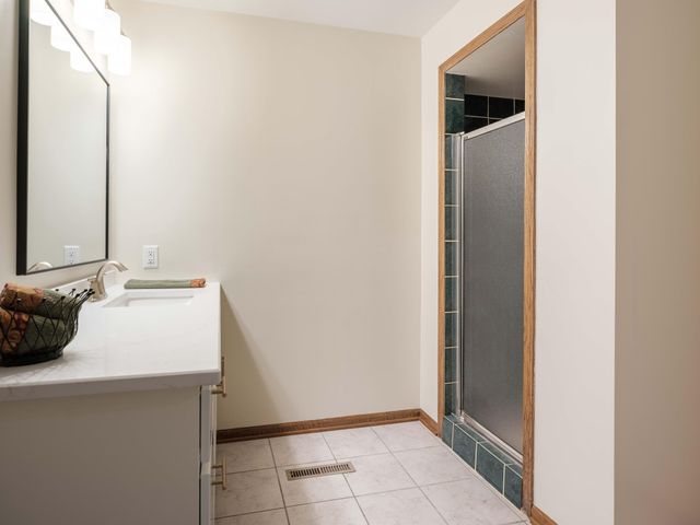 1404 Woodland Drive SW, Rochester, MN 55902