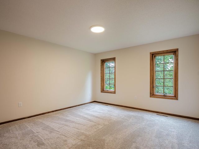 1404 Woodland Drive SW, Rochester, MN 55902